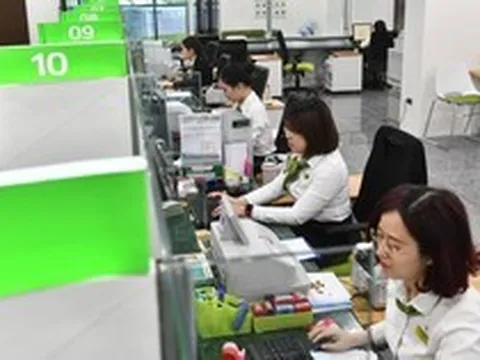 Sinh viên tốt nghiệp loại xuất sắc từ FTU, NEU, AOF, BAV, UEH... chú ý: Một ngân hàng Big4 đang đặc cách tuyển dụng