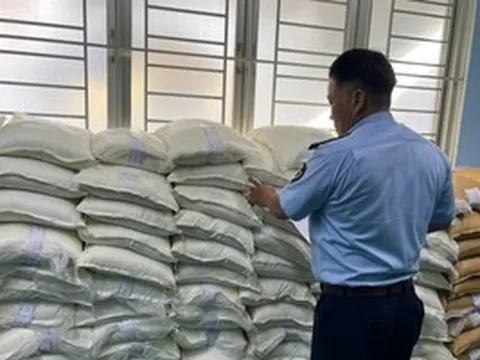 Bộ Công Thương cùng lúc ban hành 2 quyết định bảo vệ ngành mía đường