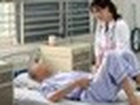 Ung thư di căn cả phổi lẫn xương, bất ngờ đón kỳ tích sau một tháng điều trị