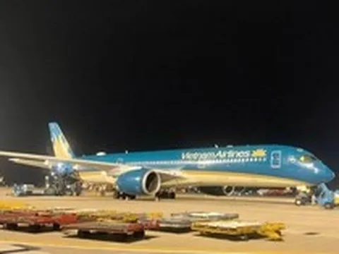 Đêm 29/6, sân bay Nội Bài ghi nhận 1 máy bay không có bất kỳ hành khách nào cất cánh