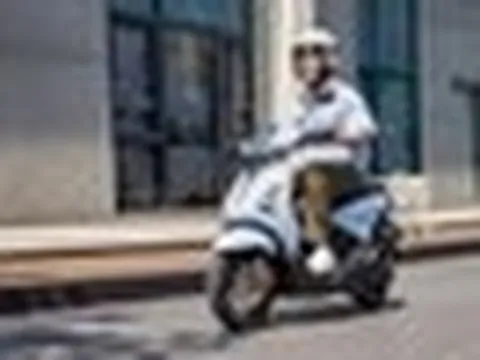 "Xe tay ga quốc dân" Honda Vision sắp gặp đối thủ lớn: Động cơ eSP, có phanh ABS, cùng nhà Honda mà giá rẻ không tưởng!