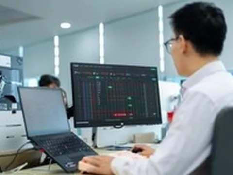 Kiếm lời từ chứng khoán nửa cuối năm: Hãy nhìn xa hơn VN-Index, là nhìn đi đâu?