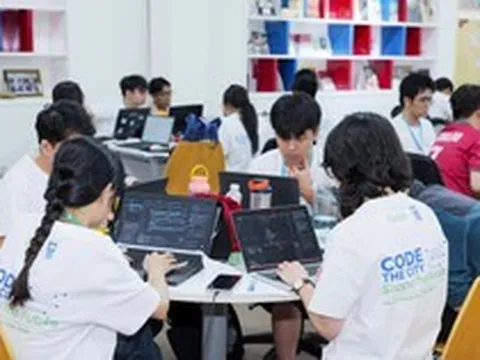 Thanh niên sáng tạo giải pháp số cho đô thị xanh và giao thông