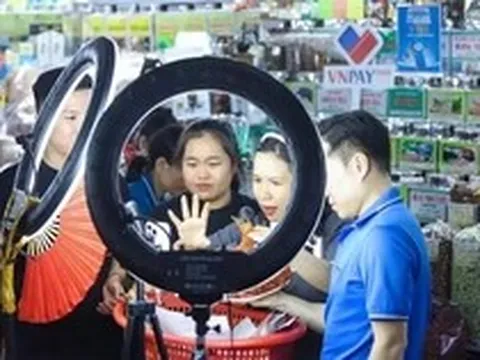 Sàn thương mại điện tử đồng loạt siết định danh người bán