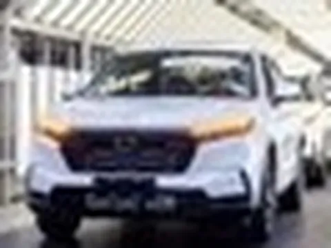 Honda CR-V vượt mặt 'vua doanh số' của Toyota