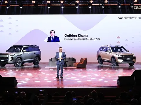TIGGO7 và TIGGOX7 hoàn toàn mới ra mắt toàn cầu tại CHERY Brand Night, tôn vinh thông điệp "Cùng nhau. Vì gia đình"