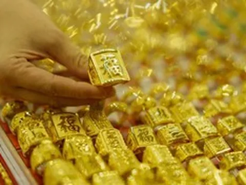 Giá vàng hôm nay (22/10): Duy trì vùng chạm đáy