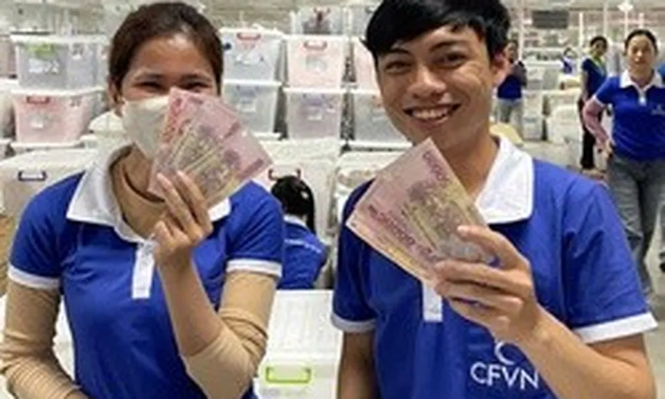 Một doanh nghiệp ở Đà Nẵng hỗ trợ tiền xăng cho 1.000 công nhân